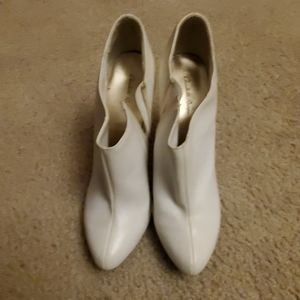 White Shoe Boots